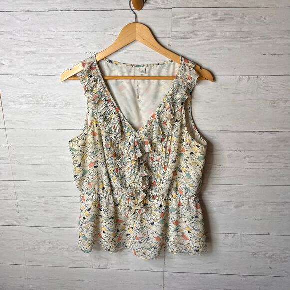 Lauren Conrad Blouse Womens Size XL Tiny Bird Print Babydoll Ruffle Pleated - Picture 3 of 16
